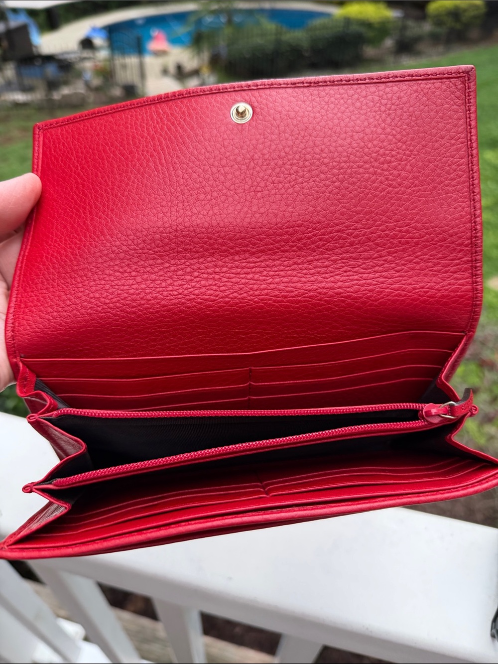 Gucci Authentic Red Pebbled Leather Continental Wallet - Picture 16 of 17